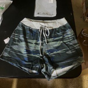 LOLIDIRECTS Women's Camo Drawstring Waist Athletic Shorts M NIB